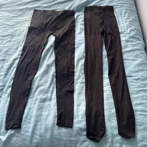 Footed tights and tights/leggings